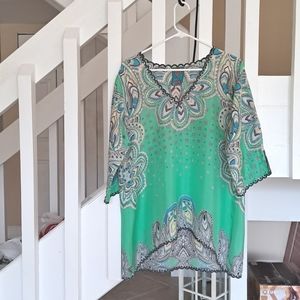 Johnny Was  Silk Tunic TopPretty light green vneck silk tunic top szPL/L